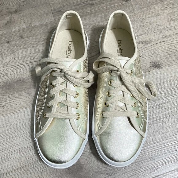 Bebe Dane Sport Lace Up Sneaker Gold 9 - Picture 2 of 9